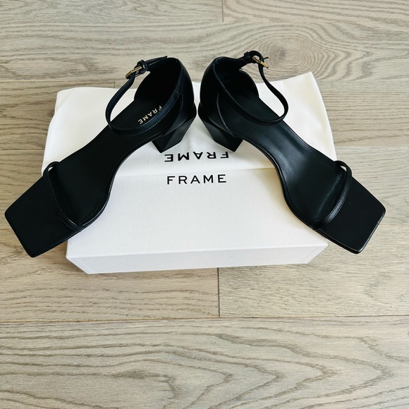 New with box frame black Le Summit square toe heels - Picture 6 of 8
